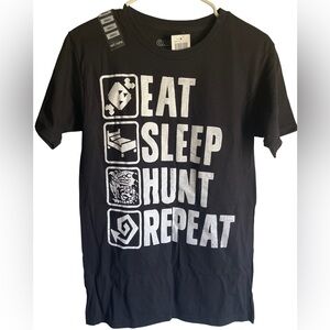 NWT Unisex Black Graphic T-Shirt